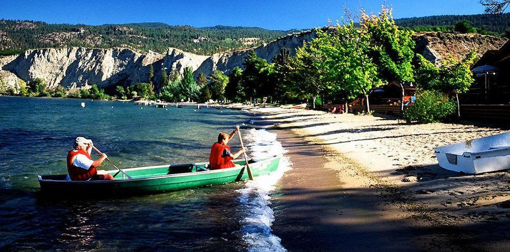 Sandy Beach Lodge & Resort Naramata Exterior photo